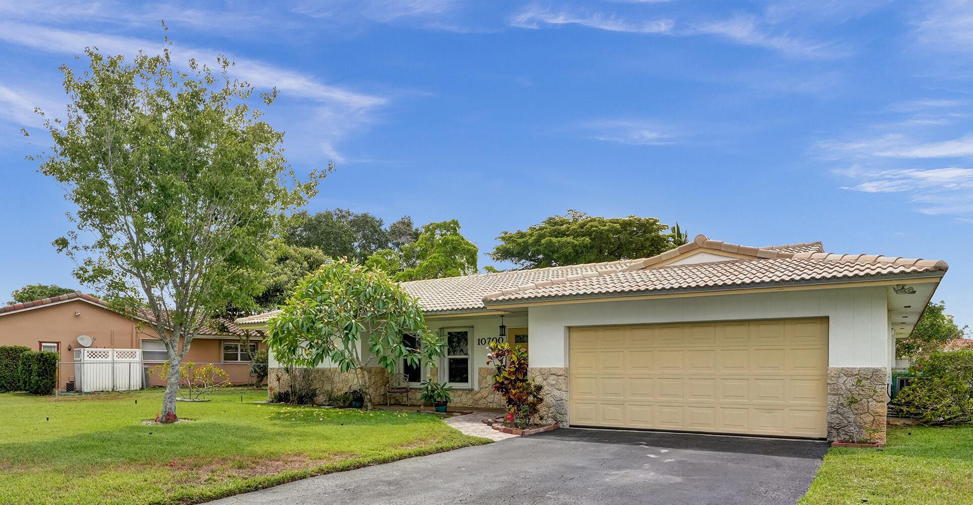 10700 43rd, Coral Springs, Single Family Detached,  for sale, James Griffis, Vantasure Realty
